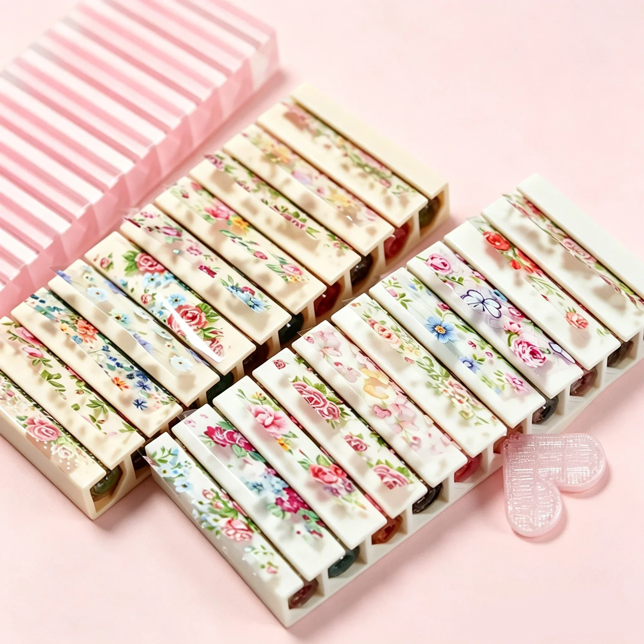 Nail Art Pinterest - Portable 10-Grid Nail Starry Foil Storage