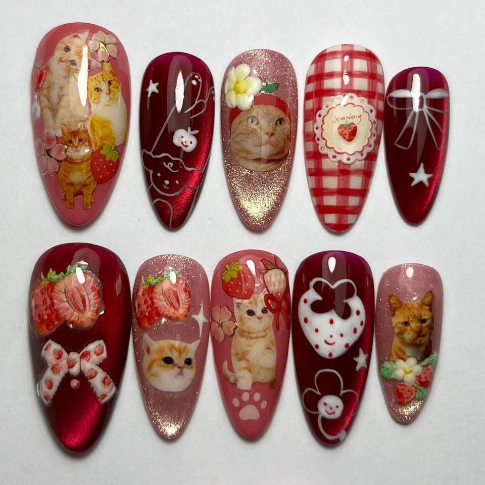 Nail Art Y2K - 24pcs Strawberry Cat's Eye Press On