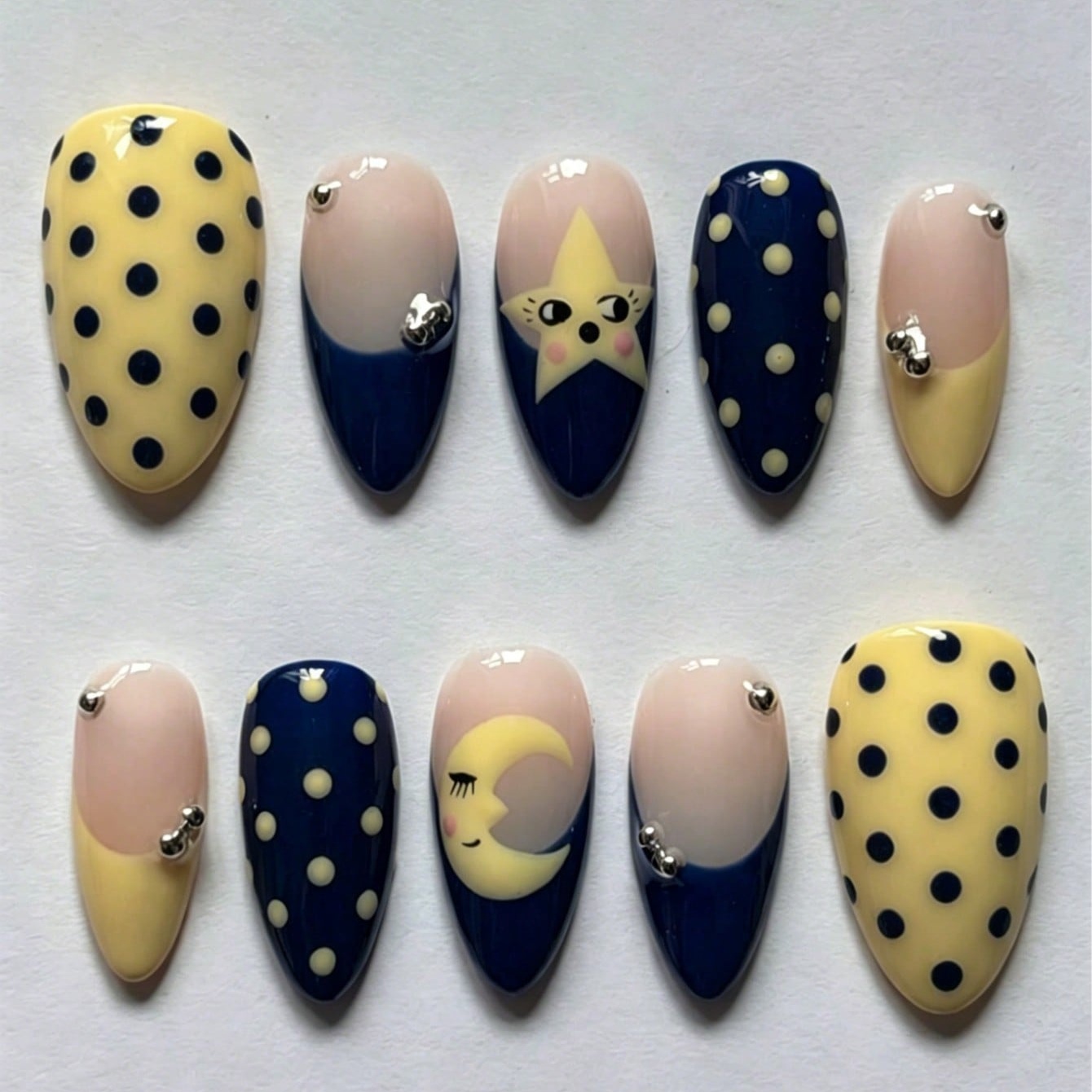 10Pcs Viral Kawaii Star Moon P - Nail Art Maroon recension och pris