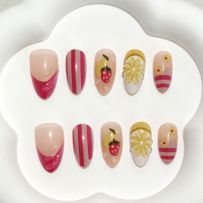 10Pcs Sweet Cute Heart-shaped  - Nail Art Y2K recension och pris